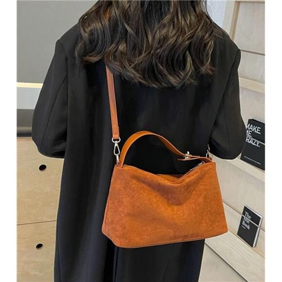 Trendy Suede Pillow Bag - Retro Shoulder Bag for Fall and Winter - Picture 5 of 7